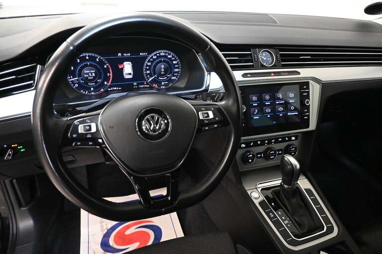 VW Passat