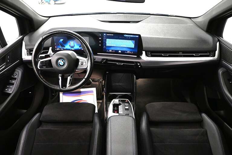 BMW 225e