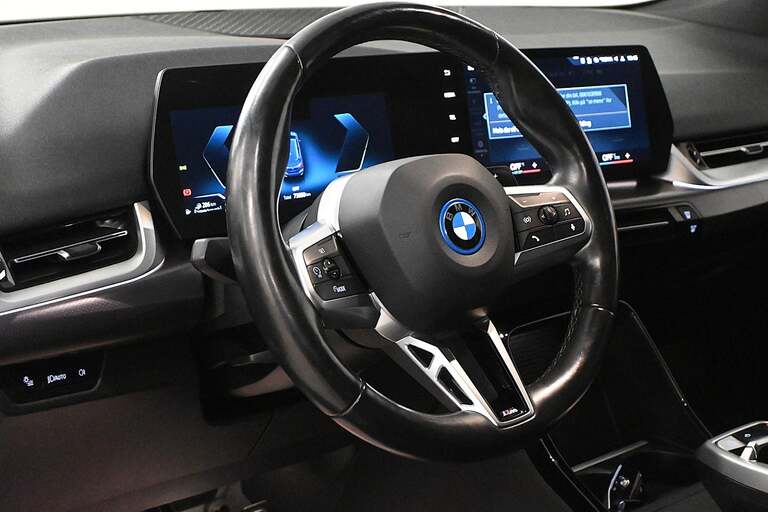 BMW 225e