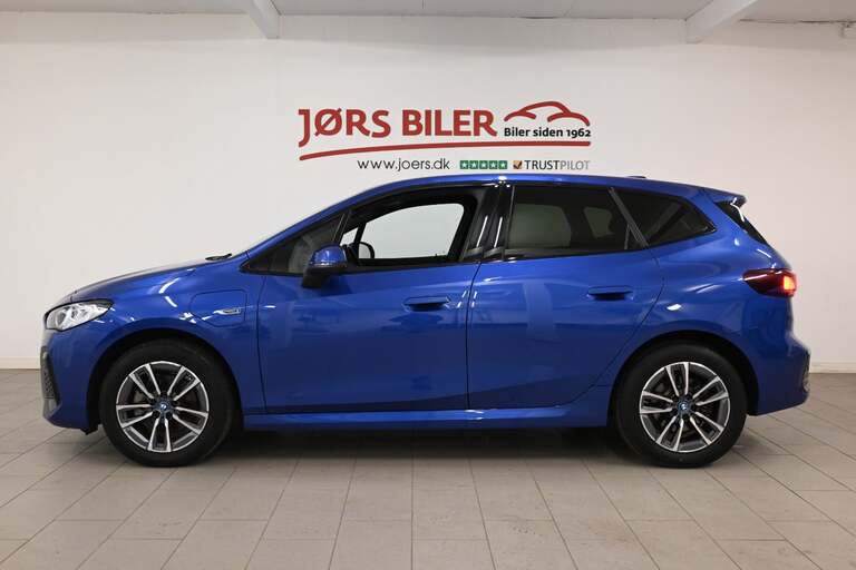BMW 225e