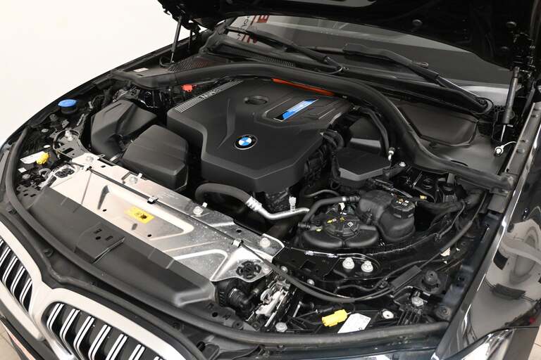 BMW 320e