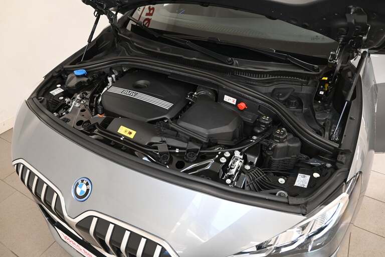 BMW 225e