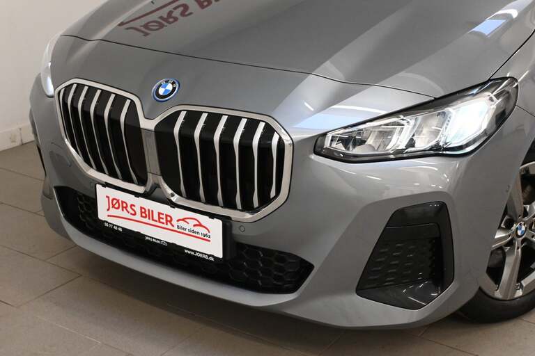 BMW 225e