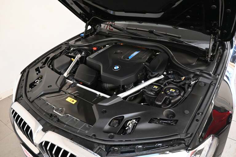 BMW 530e