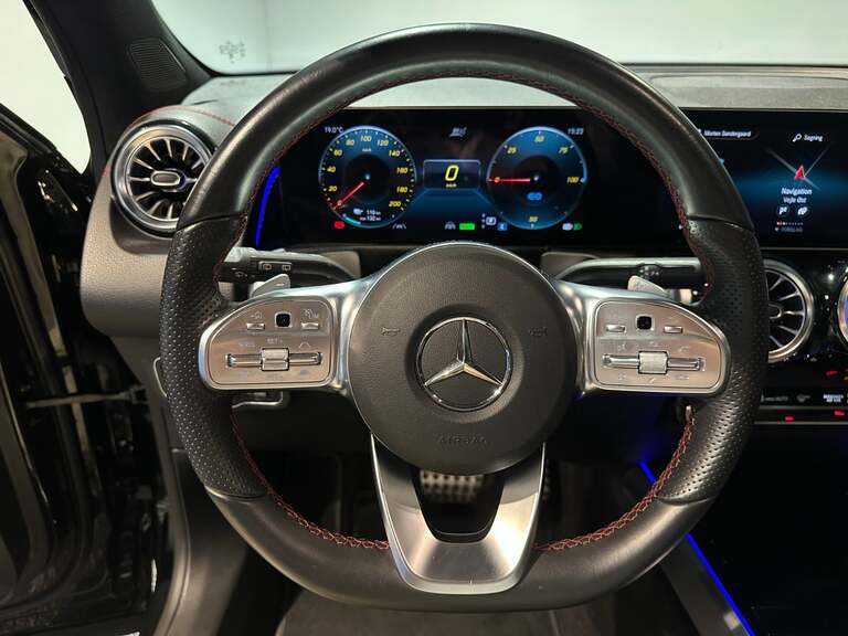 Mercedes EQB350
