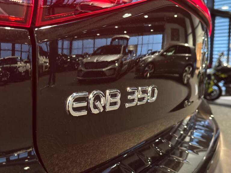 Mercedes EQB350