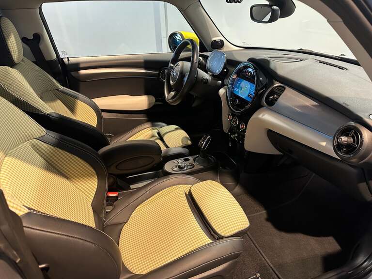 MINI Cooper SE