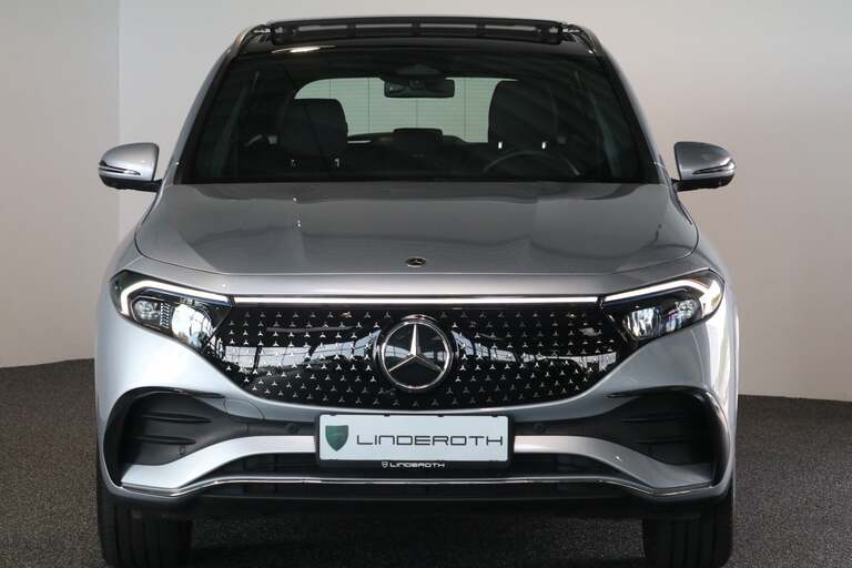 Mercedes EQA250+