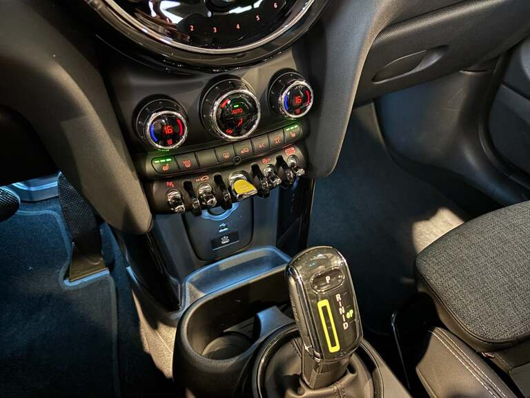 MINI Cooper SE