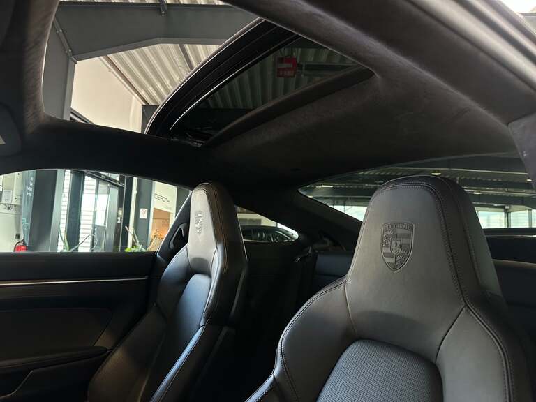 Porsche 911 Carrera 4S