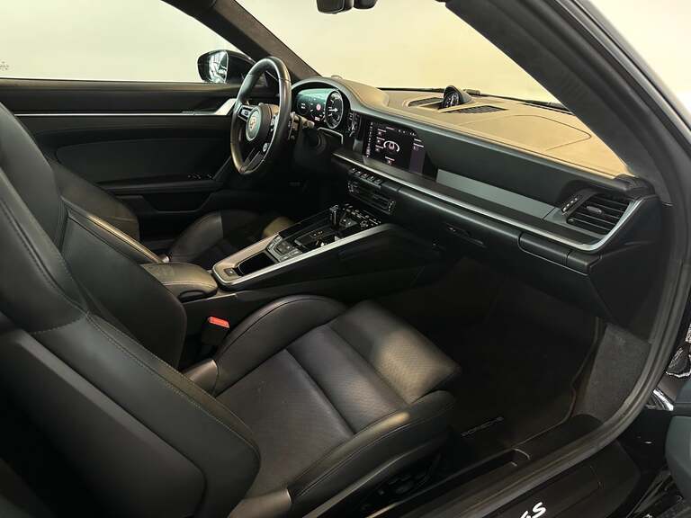 Porsche 911 Carrera 4S
