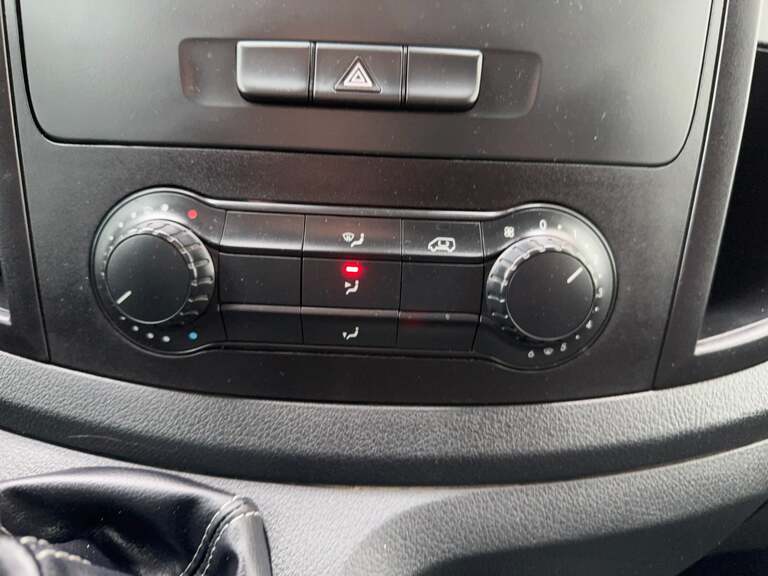 Mercedes Vito 109