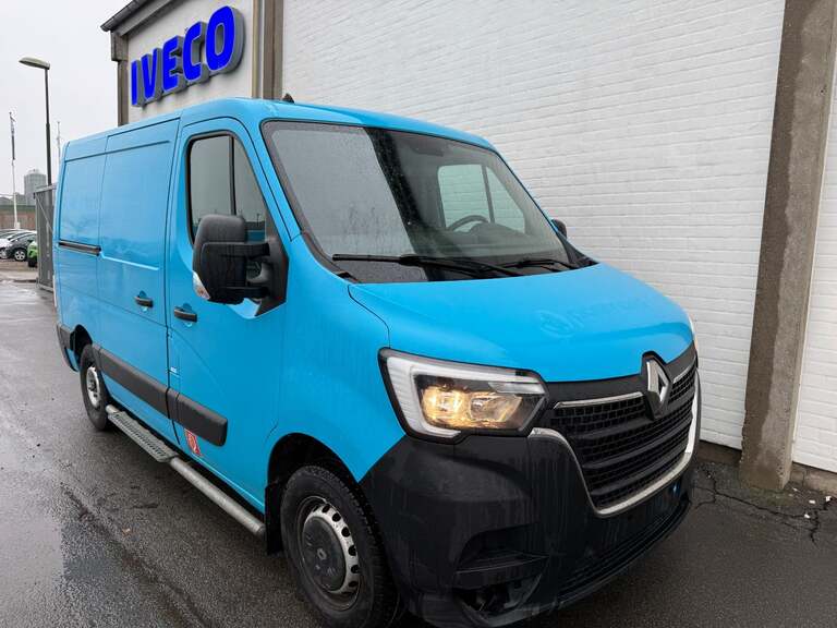 Renault Master IV T33