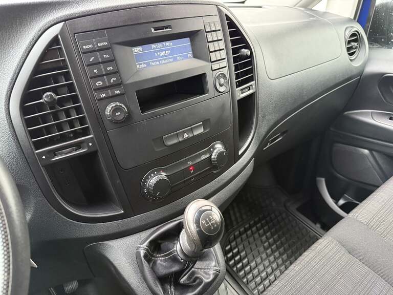 Mercedes Vito 109