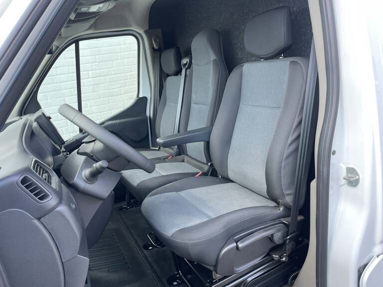 Renault Master IV T35