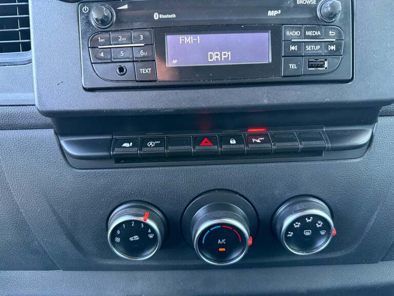 Renault Master IV T33