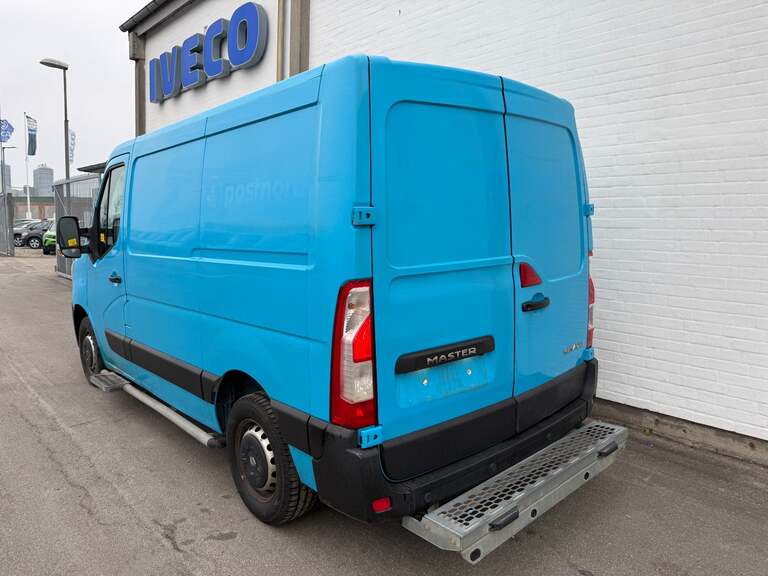 Renault Master IV T33