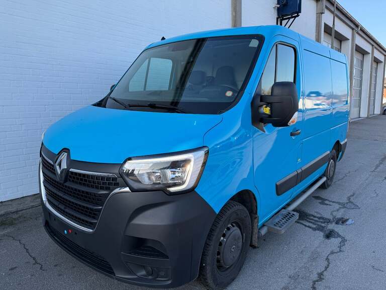 Renault Master IV T33