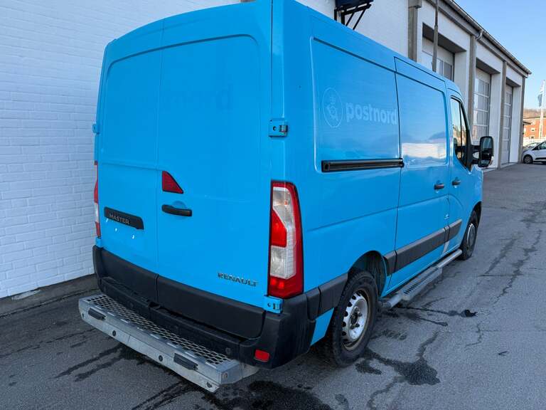 Renault Master IV T33