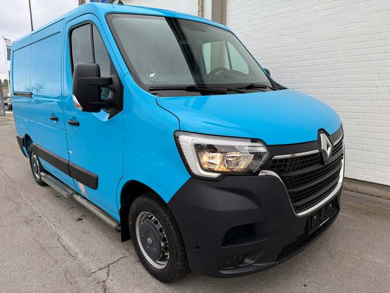 Renault Master IV T33