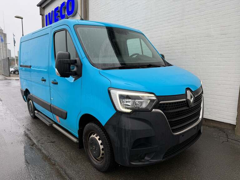 Renault Master IV T33