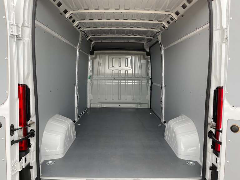 Peugeot Boxer 335