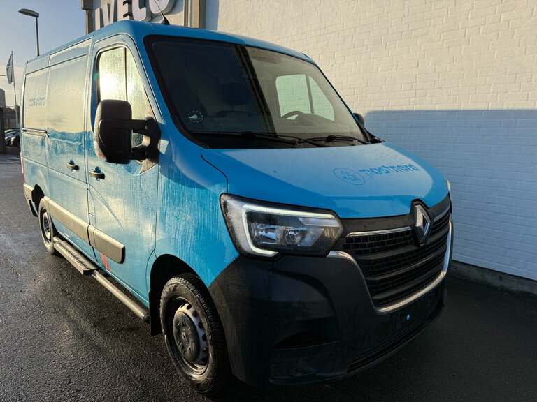 Renault Master IV T33