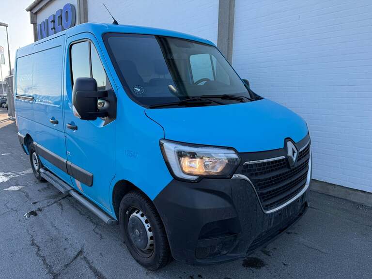 Renault Master IV T33
