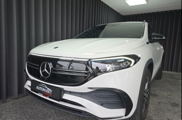 Mercedes EQA250