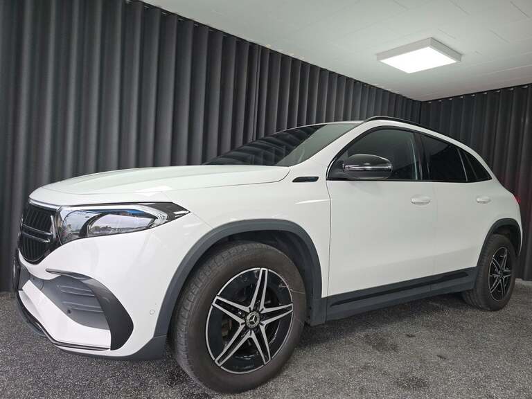 Mercedes EQA250