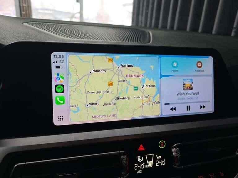 BMW 330e