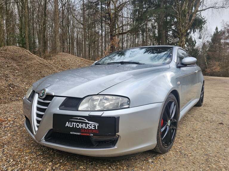 Alfa Romeo GT