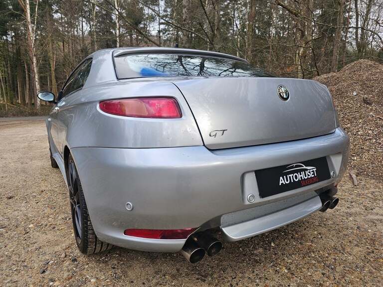 Alfa Romeo GT