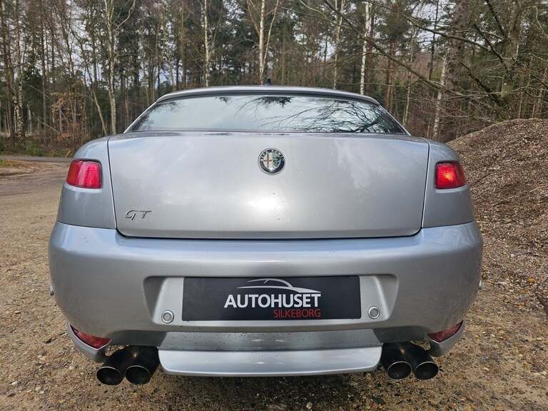 Alfa Romeo GT