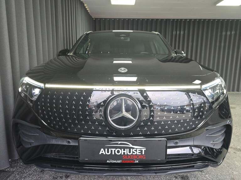 Mercedes EQB250+