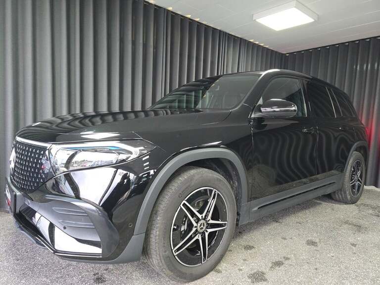 Mercedes EQB250+