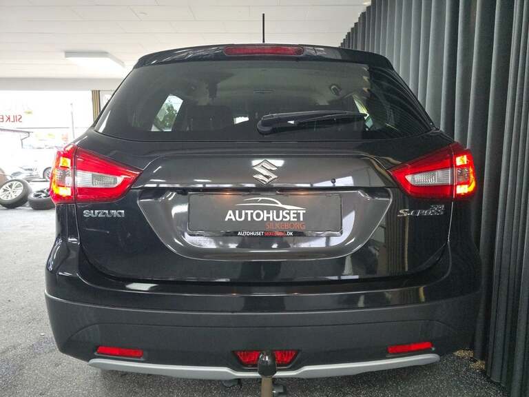 Suzuki S-Cross