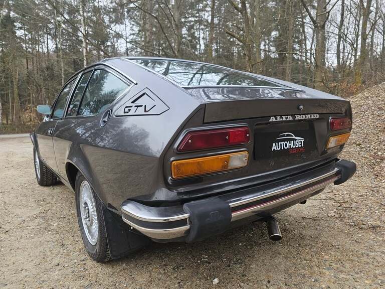 Alfa Romeo GTV