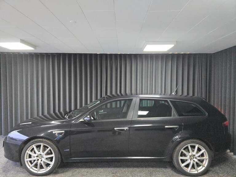 Alfa Romeo 159