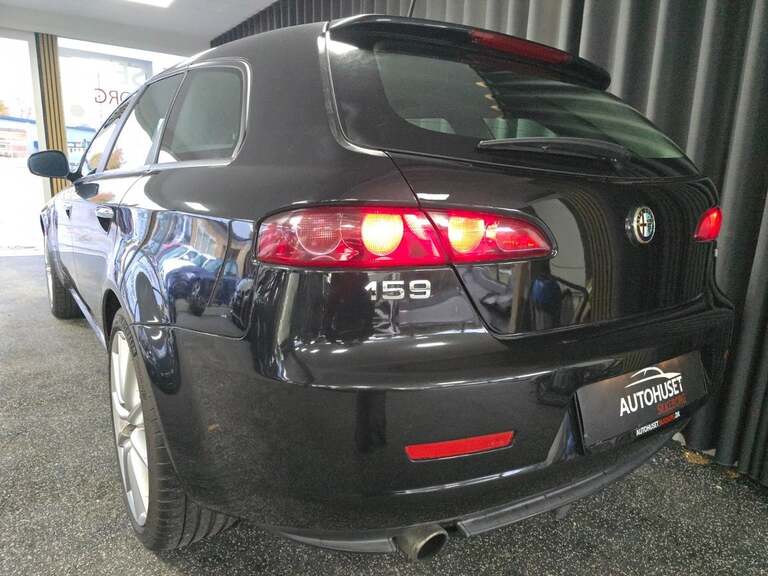Alfa Romeo 159