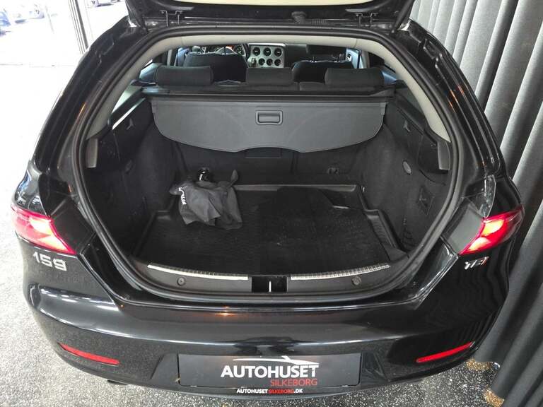 Alfa Romeo 159