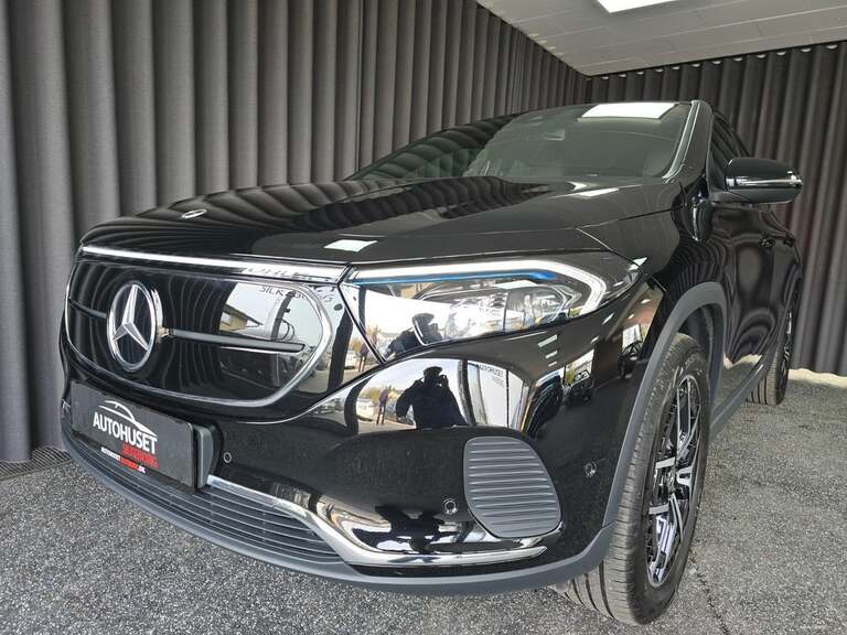 Mercedes EQA250+