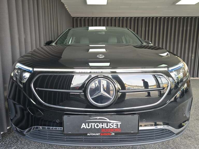 Mercedes EQA250+