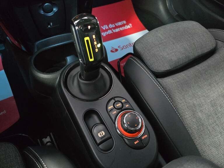 MINI Cooper SE