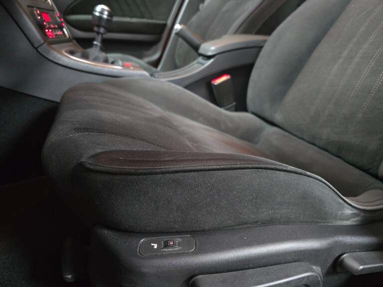 Alfa Romeo 159