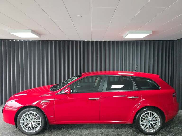 Alfa Romeo 159