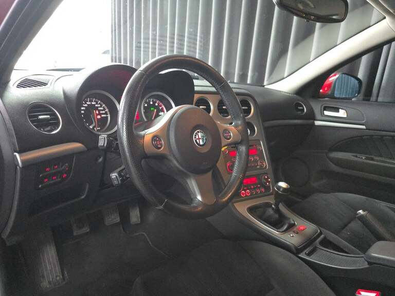 Alfa Romeo 159
