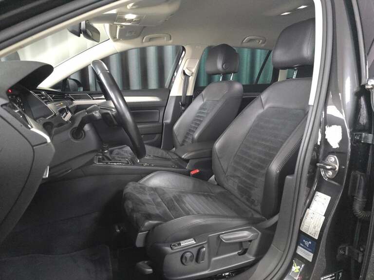 VW Passat