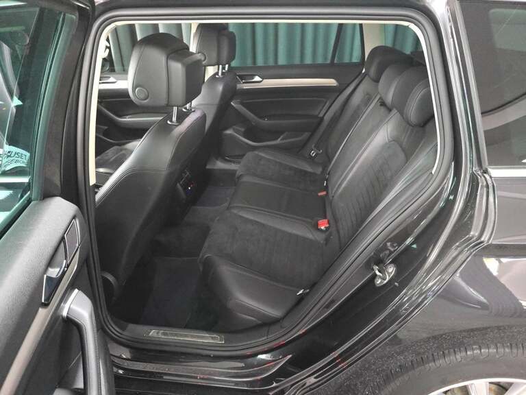 VW Passat