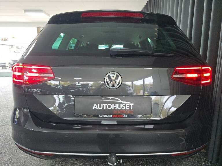 VW Passat